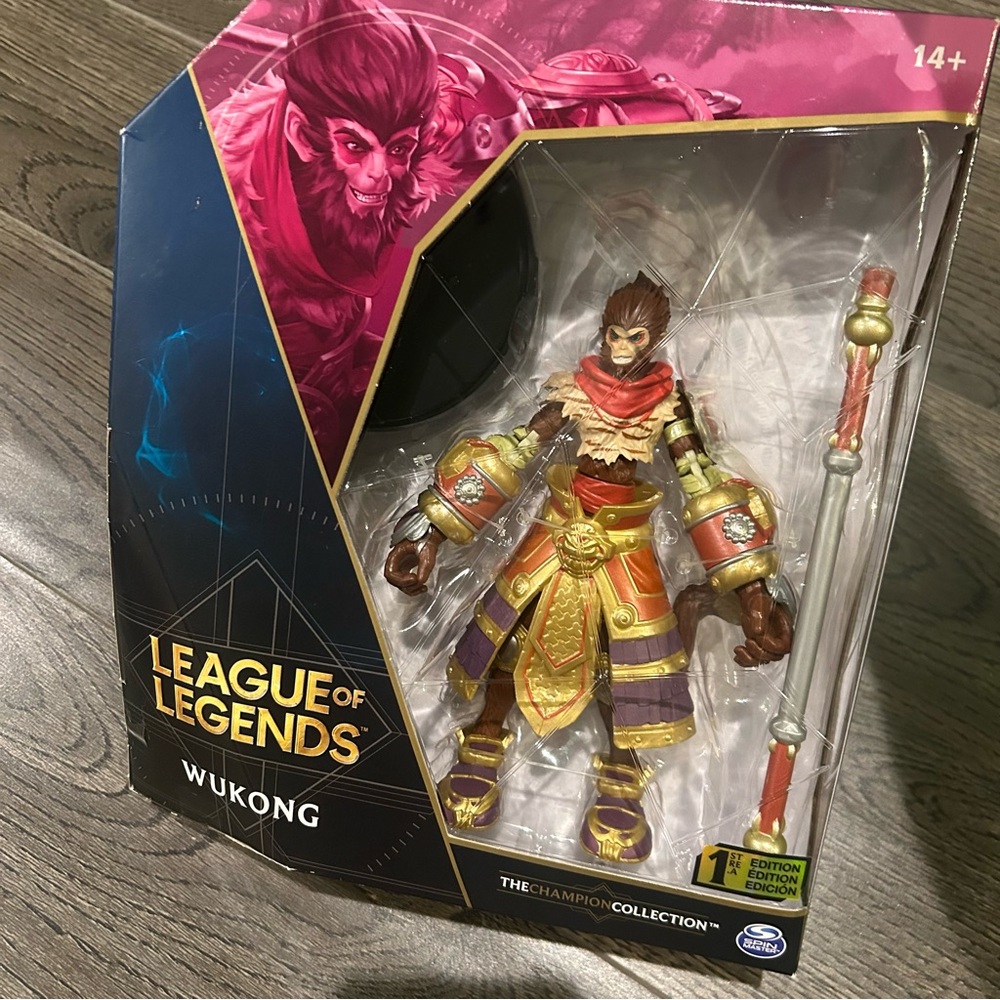 Wukong Action Figure - Red and Gold
